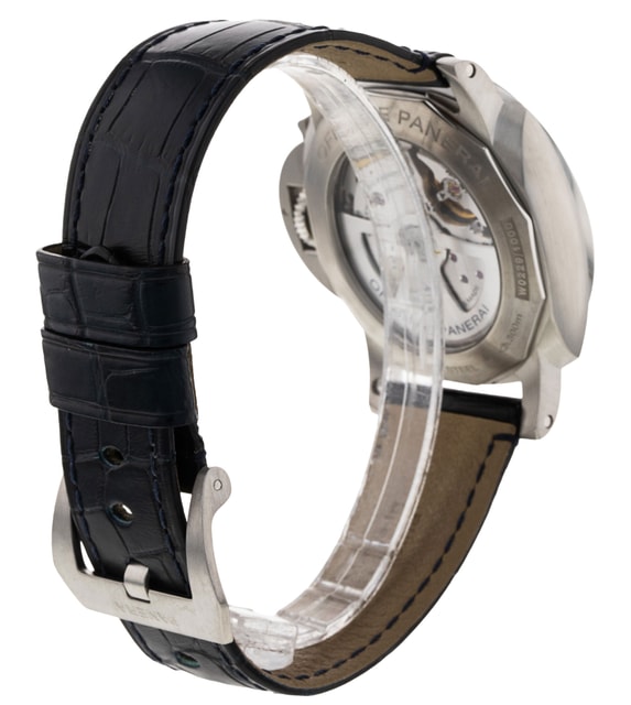 Panerai Luminor GMT PAM01033 Image 3